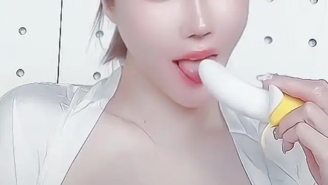 【辛尤里】男友的弟弟還沒香蕉舒服!