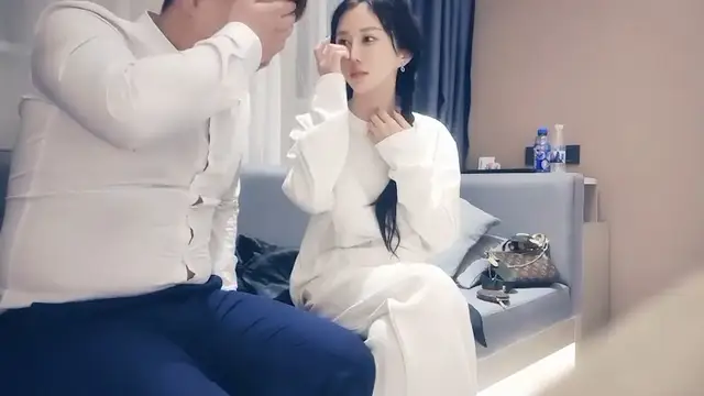 探花遇見好清純的外圍小姐姐呀 