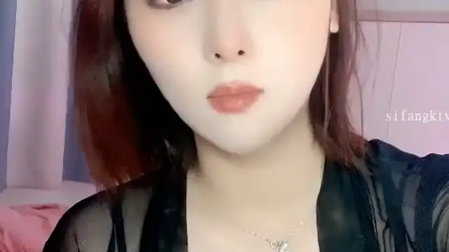 [直播] 超級漂亮 女神簡直美到了頂點 【coco】靠 害我皮都擼破了 陰唇肥美 毛茸茸的太想插進去了 4